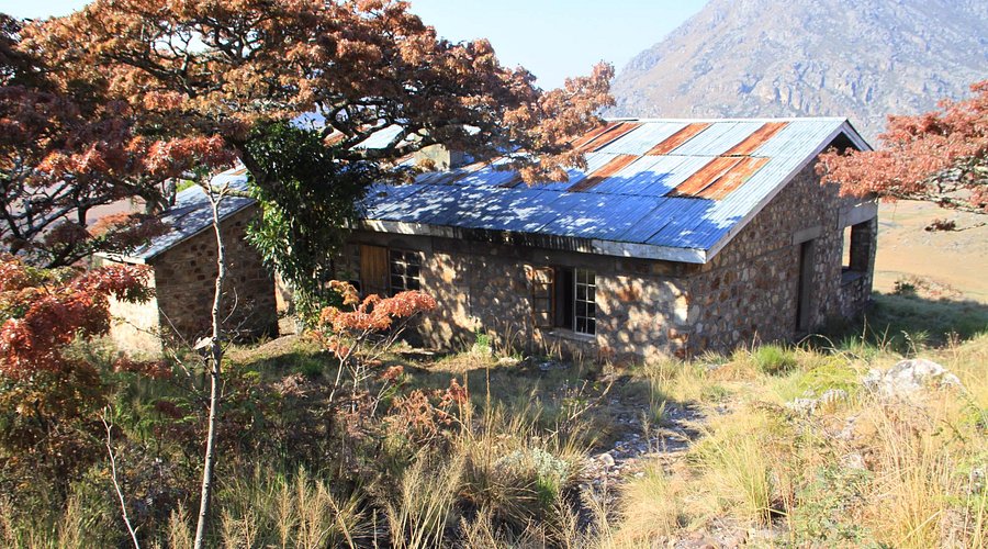 mountain club hut